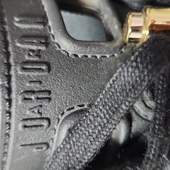 Jordan 6 Retro Chinese New Year High-Top Sneakers with Perforated Panels - Picture 9 of 11